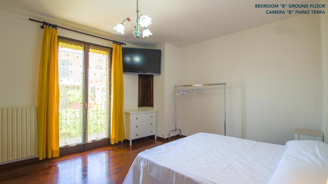 Villa Mio Desenzano del Garda Bagian luar foto