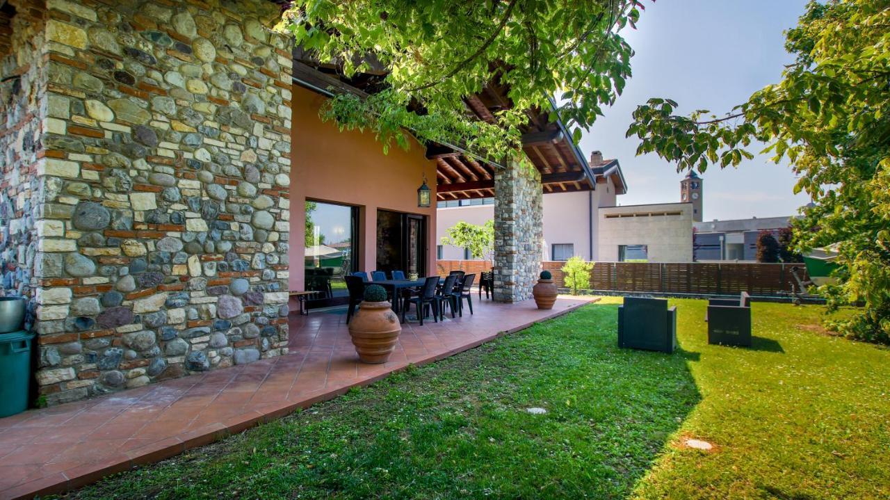 Villa Mio Desenzano del Garda Bagian luar foto