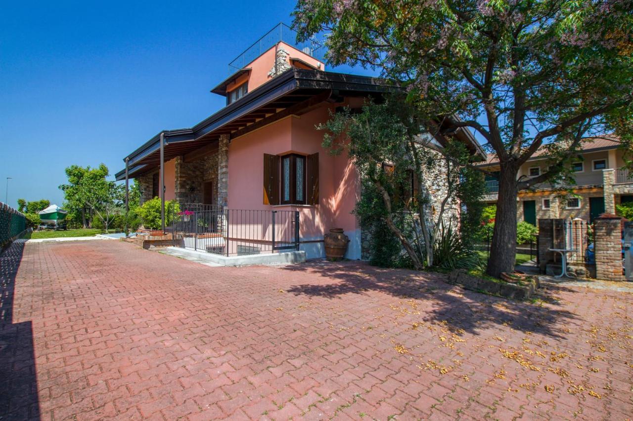 Villa Mio Desenzano del Garda Bagian luar foto
