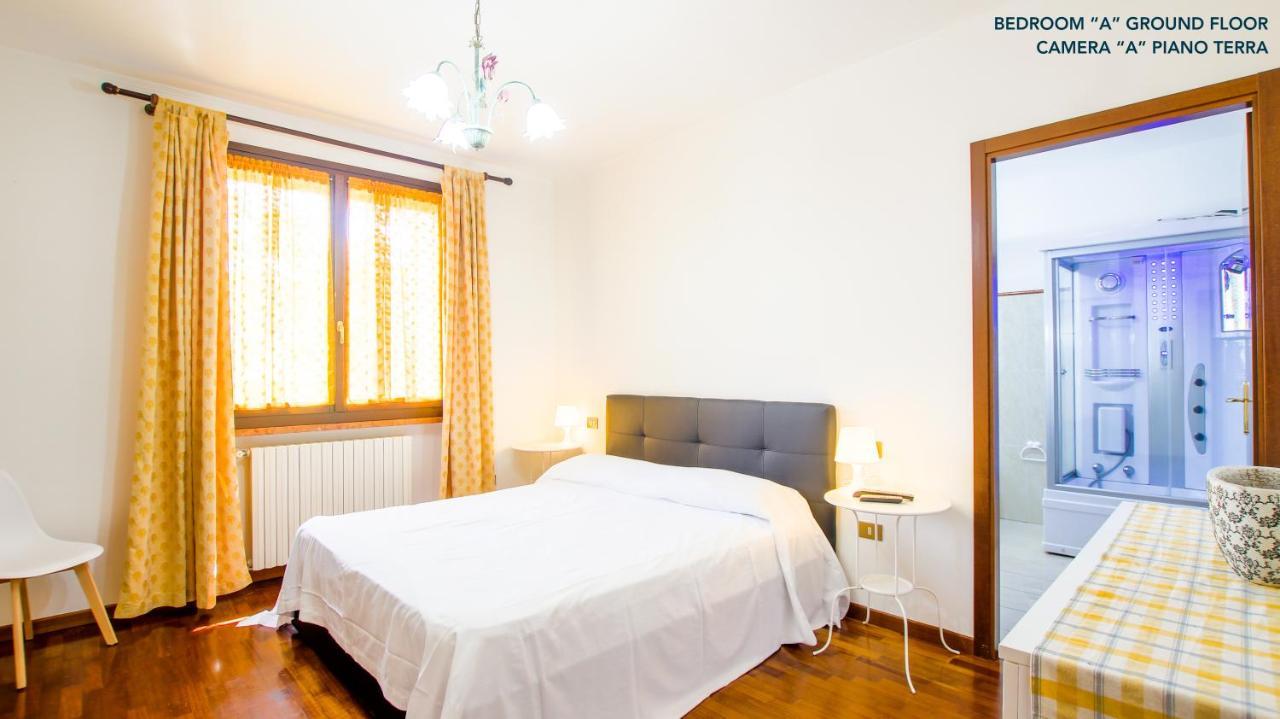 Villa Mio Desenzano del Garda Bagian luar foto