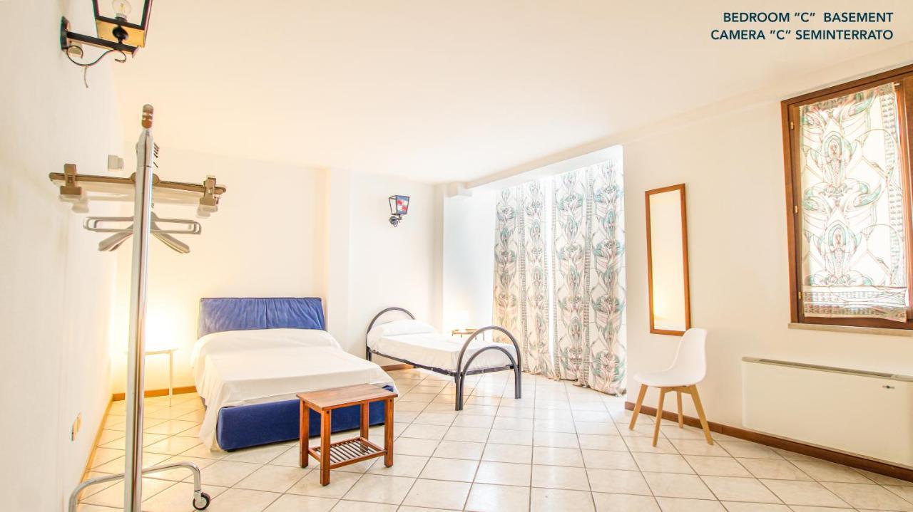 Villa Mio Desenzano del Garda Bagian luar foto